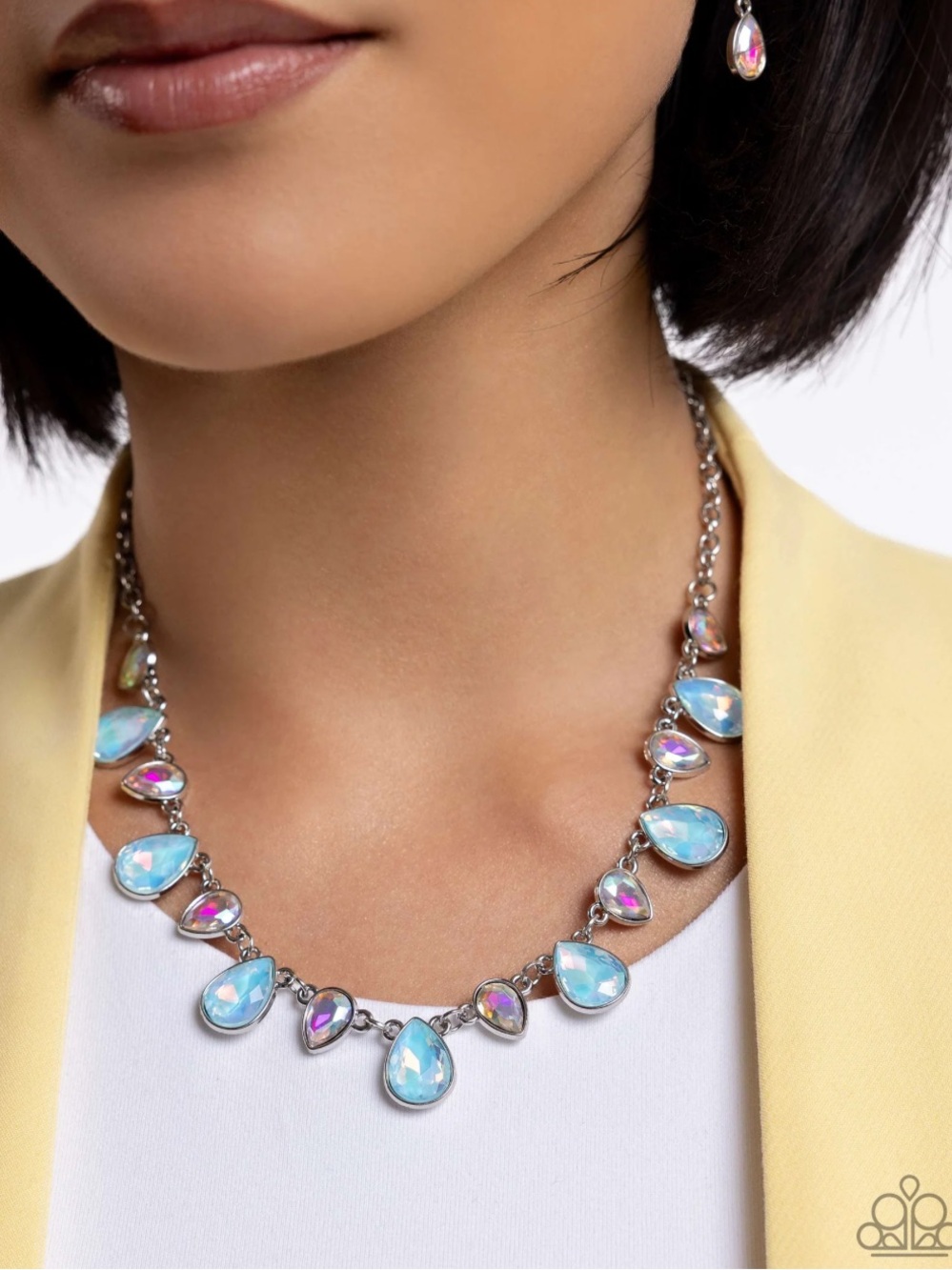 🩵💎🩵 “SUMMER SEASON” BLUE IRIDESCENT GEMSTONE NECKLACE ~ PAPARAZZI❗️🩵💎🩵 - Picture 2 of 4
